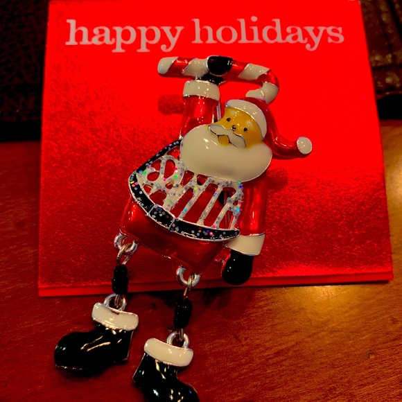 New Santa Brooch Pin with Dangling Boots - Picture 1 of 3